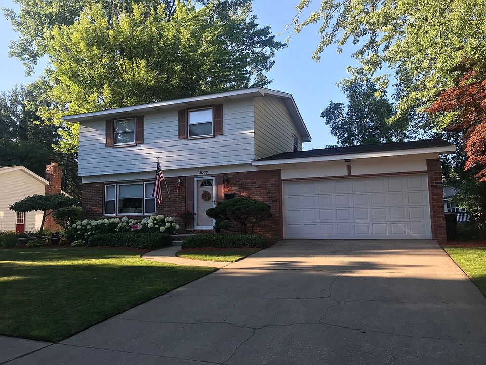 1st image of 3009 Lambros Dr