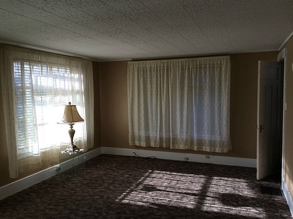 2nd image of 1208 Burwell St