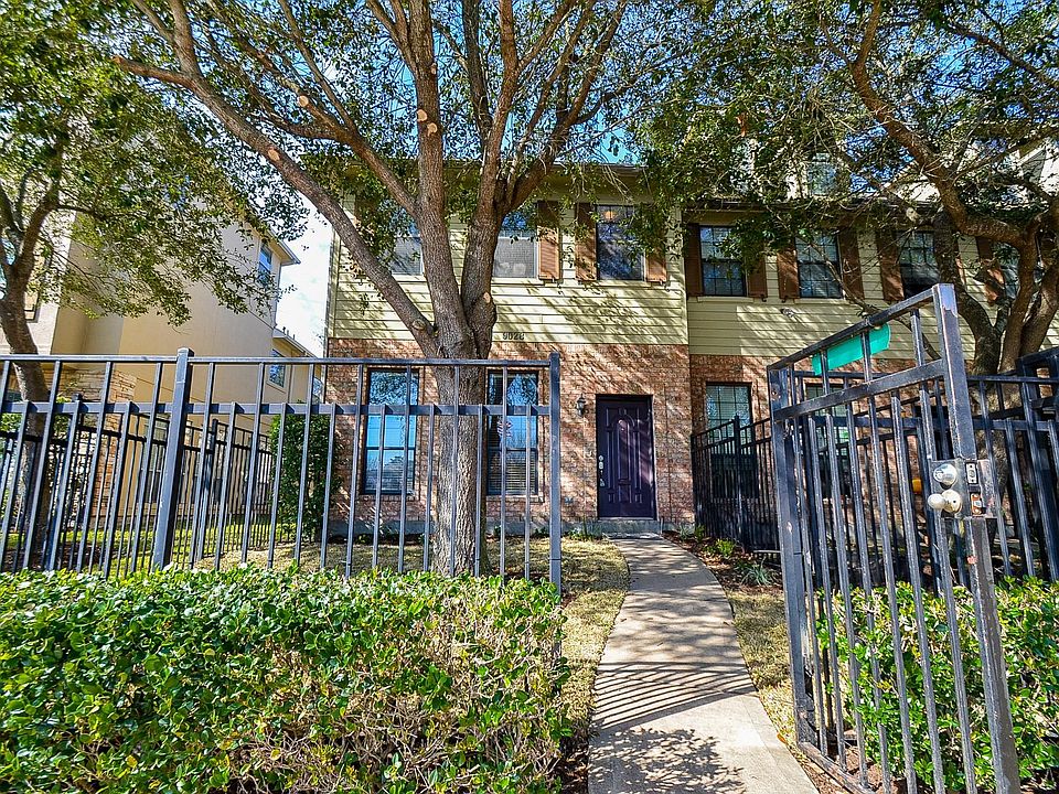 1st image of 9028 Lakes At 610 Dr