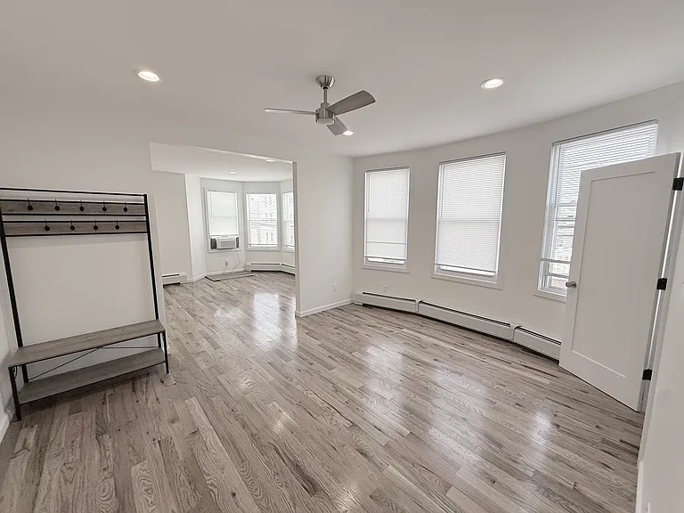 171 Bergen Ave #2 — Photo 5