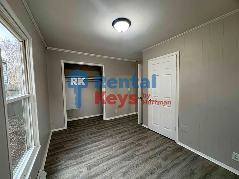 1506 Covert Ave — Photo 9