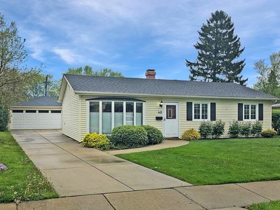 612 W Hammond St, Mundelein, IL, 60060