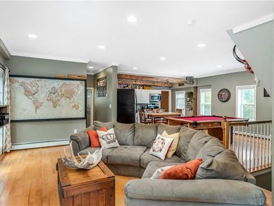 357 Victory Hwy, North Smithfield, RI, 02896