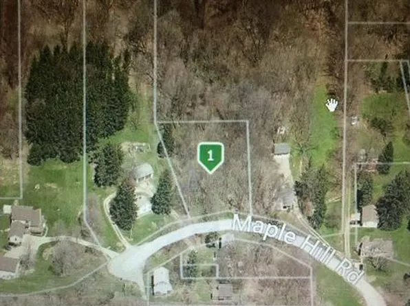 1745 Maple Hill Rd, Hinckley, OH 44233