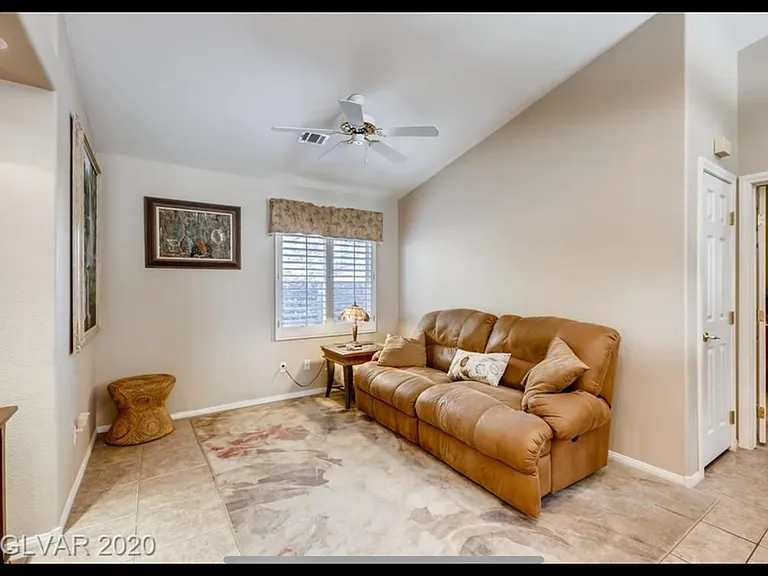 912 Windhook St — Photo 8
