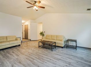 5866 Mistyview Dr, Rex, GA 30273