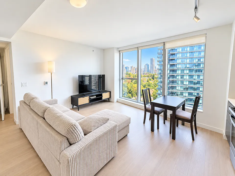 1661 Davie St #1804