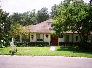 4542 Oak River Cir, Valrico, FL 33596