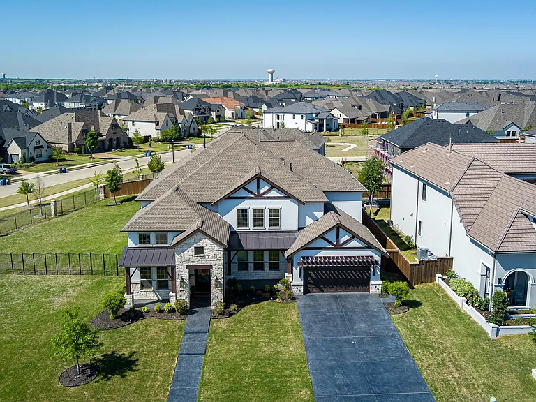 701 Star Meadow Dr — Photo 2