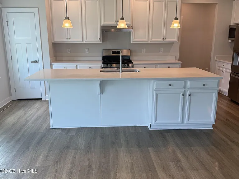 407 Green Lake Rd — Photo 9
