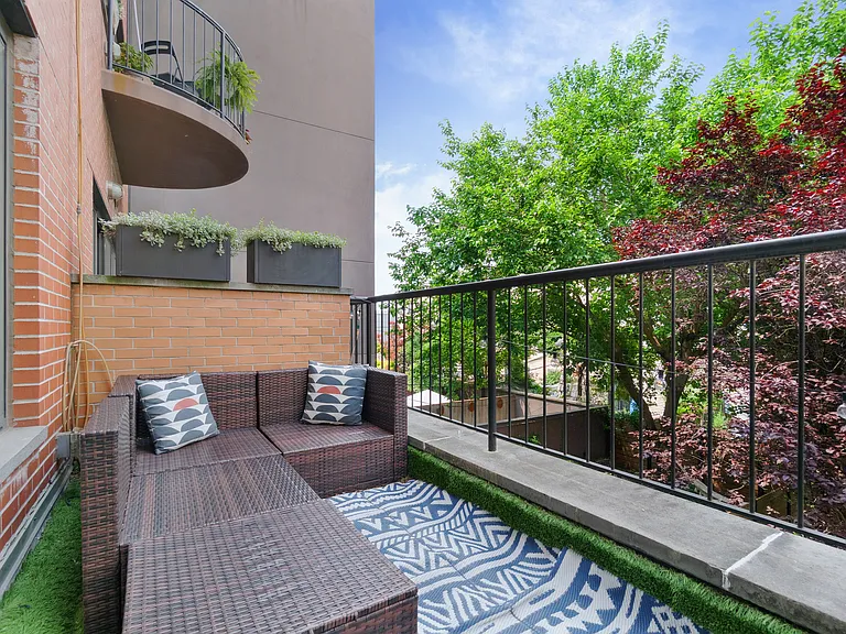 39 Carroll St #2 — Photo 11