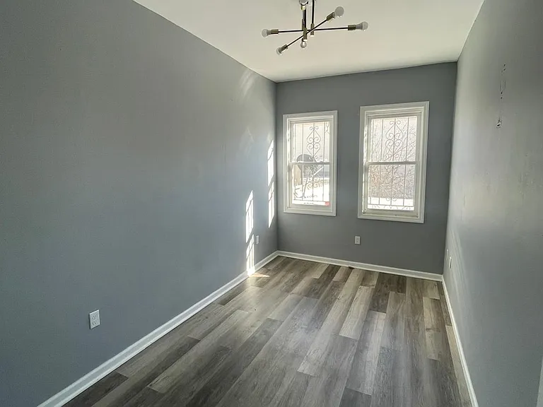 235 2nd St #2 — Photo 11