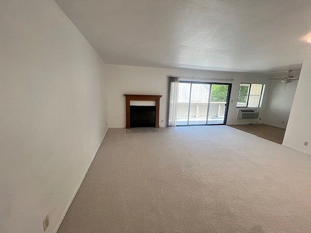 1st image of 946 Kiely Blvd