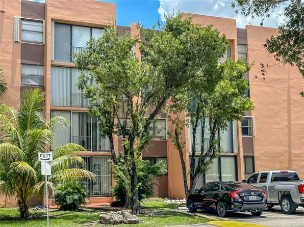 9410 W Flagler St APT 206, Miami, FL 33174
