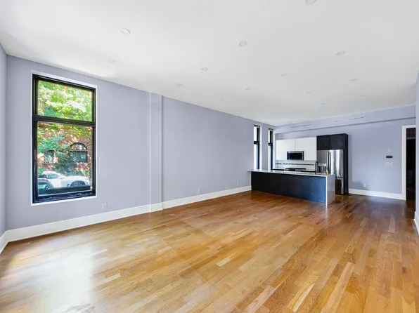 836 Carroll Street image 6 of 14