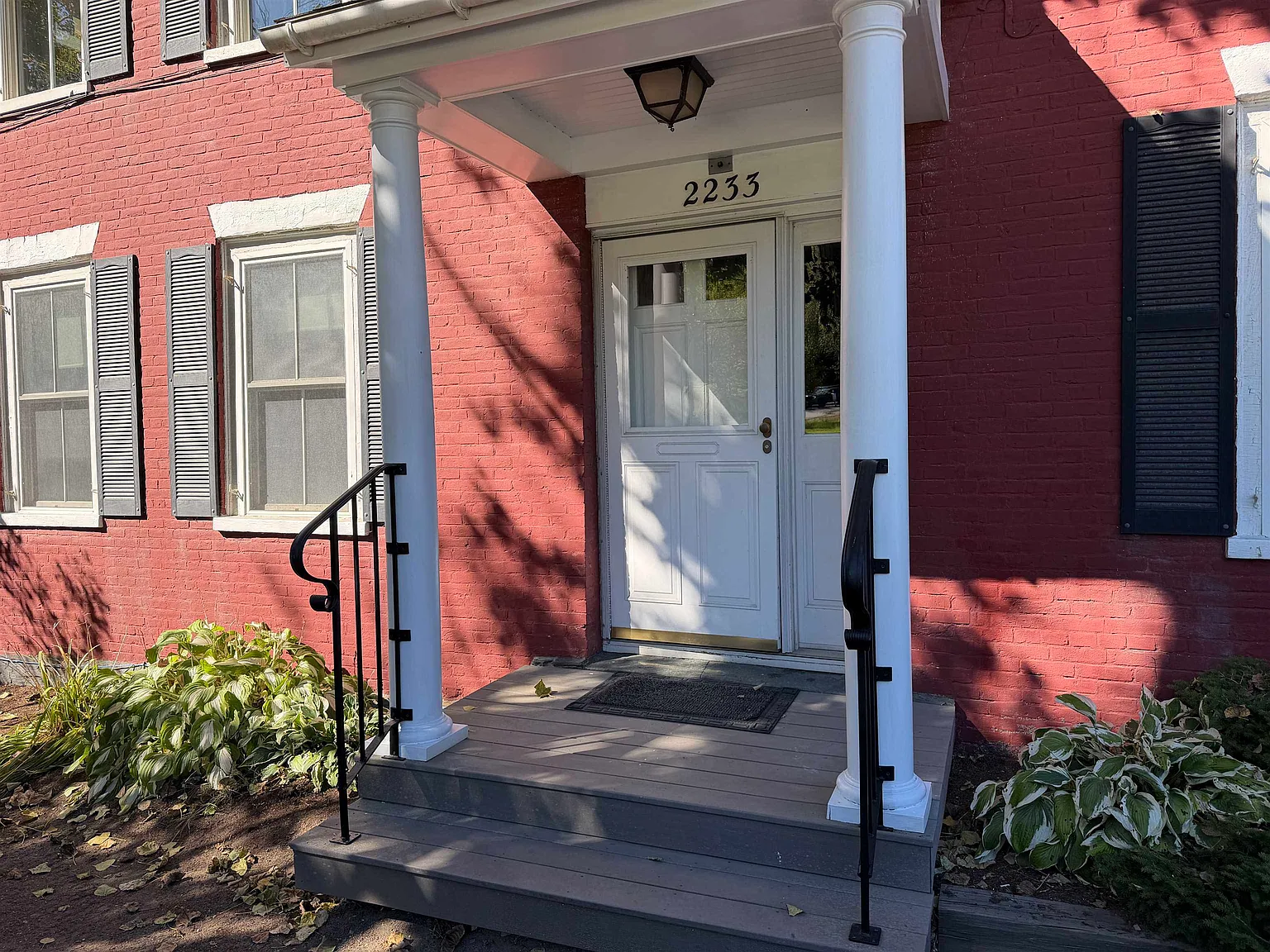 1 bed, 1.0 bath, 6646 sqft, $1,600 — Photo 2