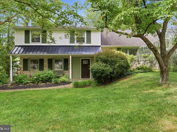 76 Chapel Dr, Churchville, PA 18966