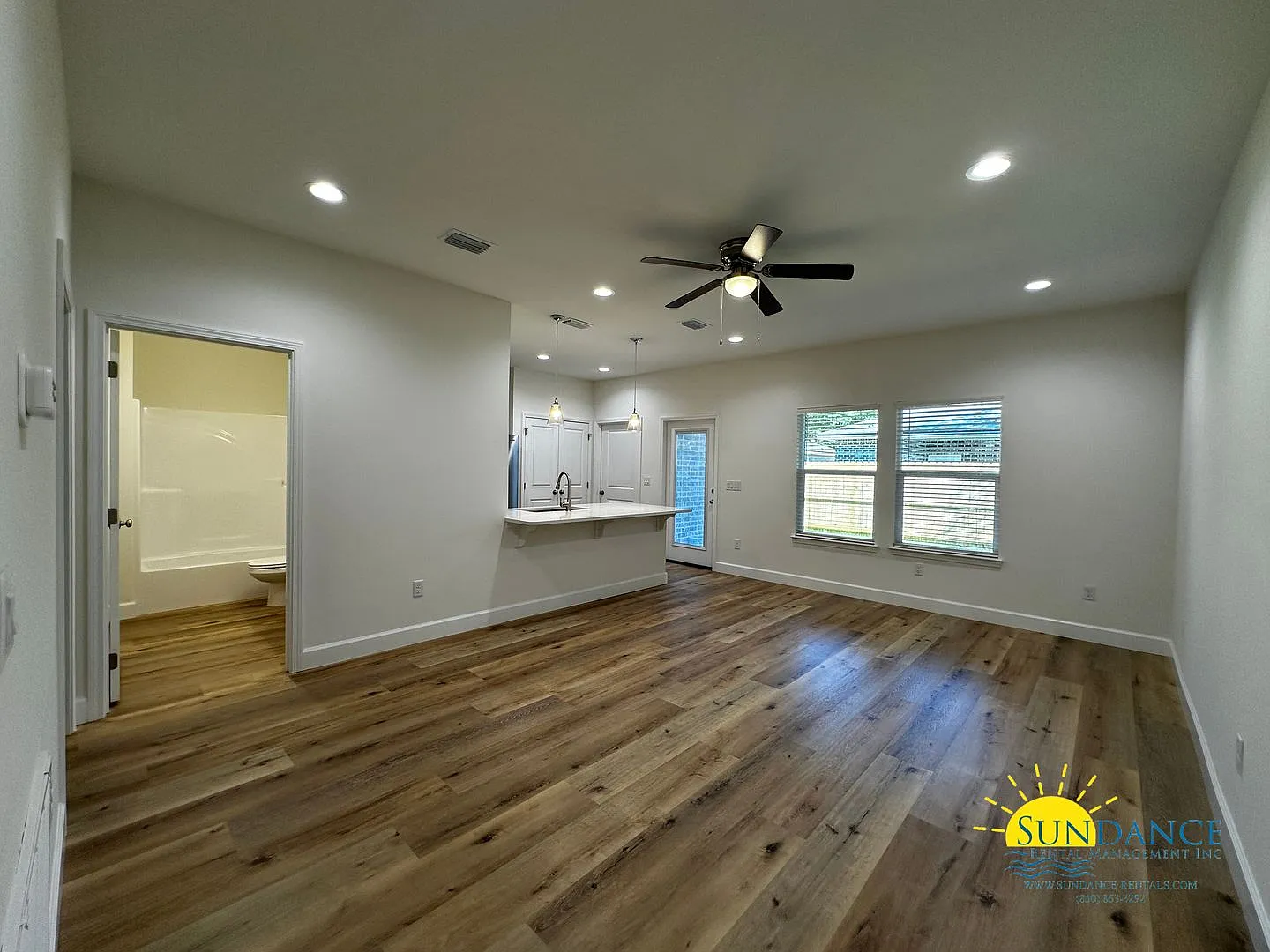 Lovely 2 Bedroom Unit in Fort Walton Beach! — Photo 3