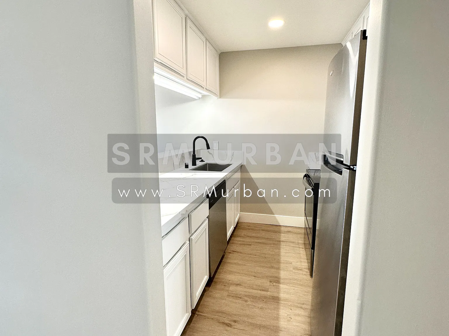2 bed, 1.5 bath, 900 sqft, $2,745 — Photo 4