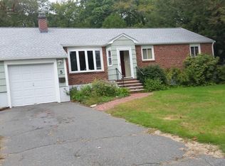5 Clearview Dr, Framingham, MA 01701