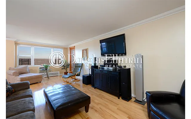 Sold by Douglas Elliman | media 21