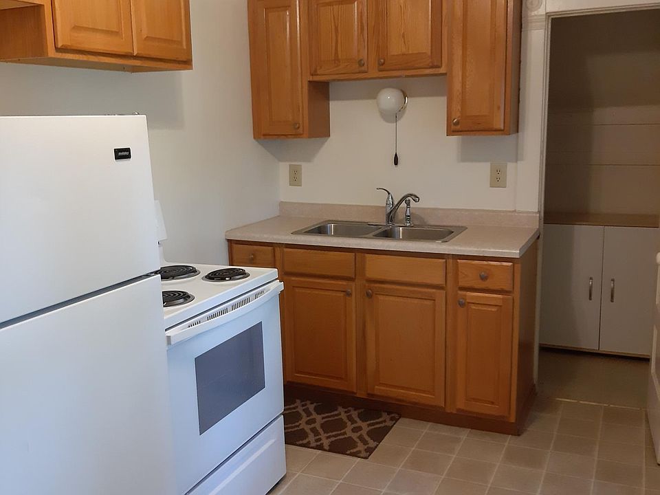 1st image of 922 1/2 Cassopolis St