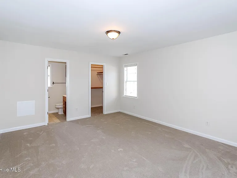 3503 Mandy Ln — Photo 13