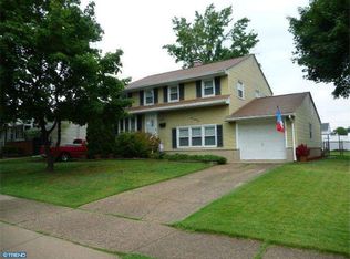 322 Sharps Ln, Hamilton, NJ 08610