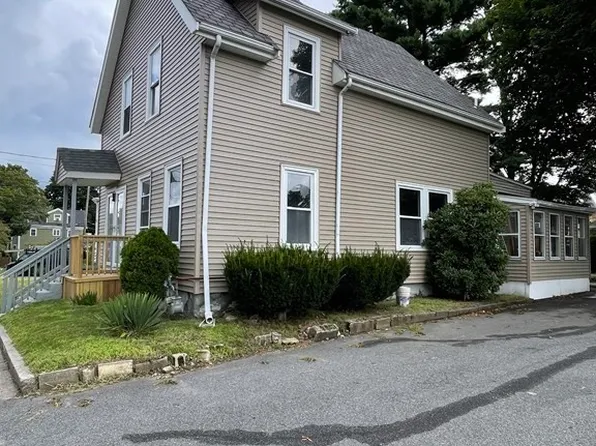 397 Court St, Brockton, MA 02302