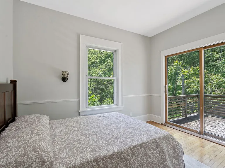 818 Maryland Ave — Photo 23