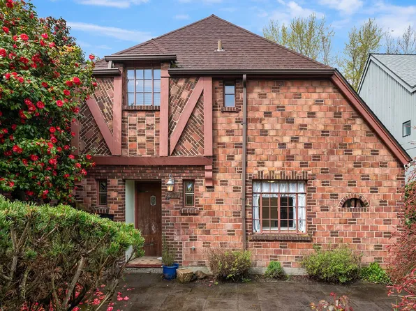 2511 W Montlake Pl E, Seattle, WA 98112
