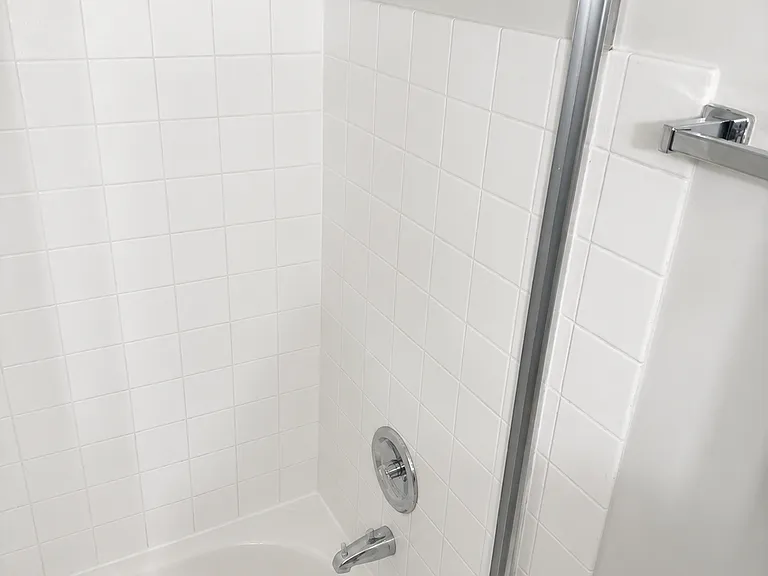927 N 96th St #27 — Photo 12