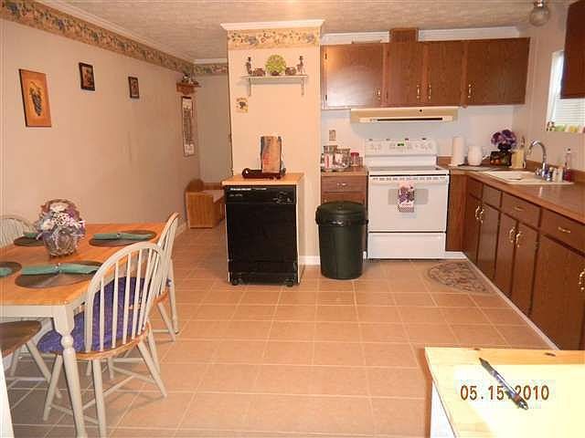2nd image of 101 Persimmon Dr