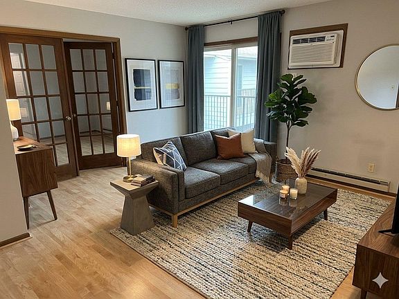 2nd image of 2120 Ridge Dr APT 31