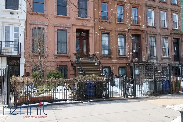 Rented by Rennit Inc. | media 30