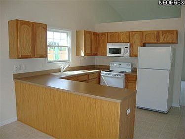 5th image of 3910 Dugans Landing Dr Unit 11