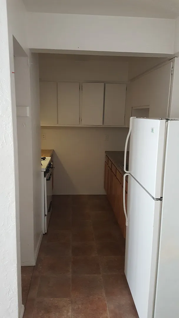 Chelwood Apartments — Photo 1