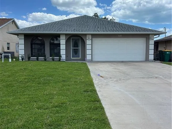 630 105th Ave N, Naples, FL 34108