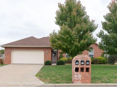530 S Caroline, Republic, MO, 65738