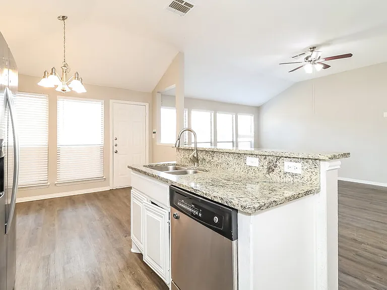 9308 Cynthia Ct — Photo 6