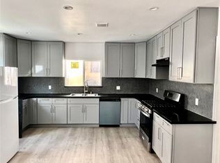 736 E 74th St #3/4, Los Angeles, CA 90001