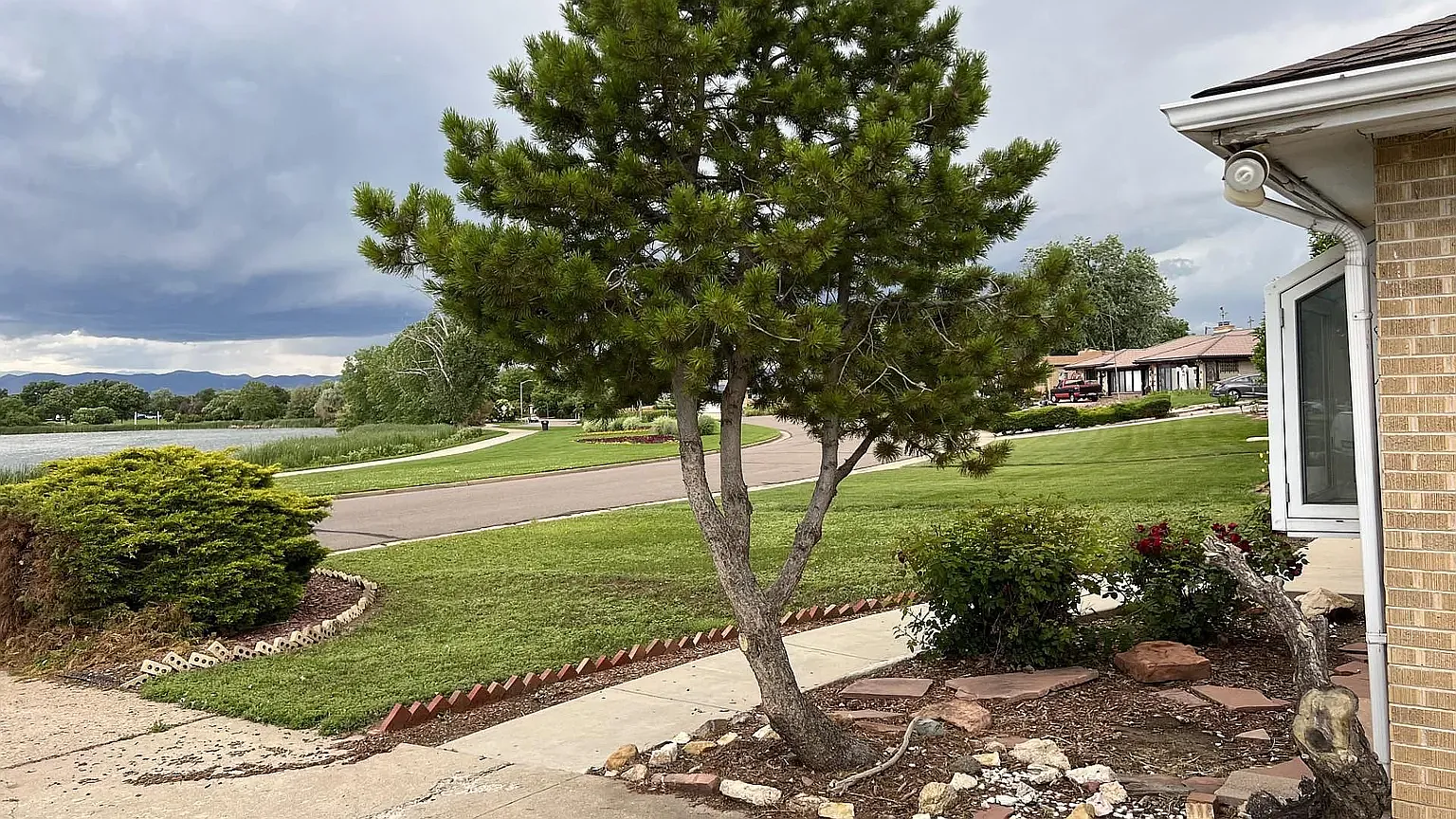 3 bed, 1373 sqft, $2,700 — Photo 4