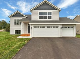 4729 7th St NE, Saint Cloud, MN 56304