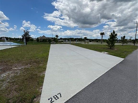 4th image of 287 Horizon RD