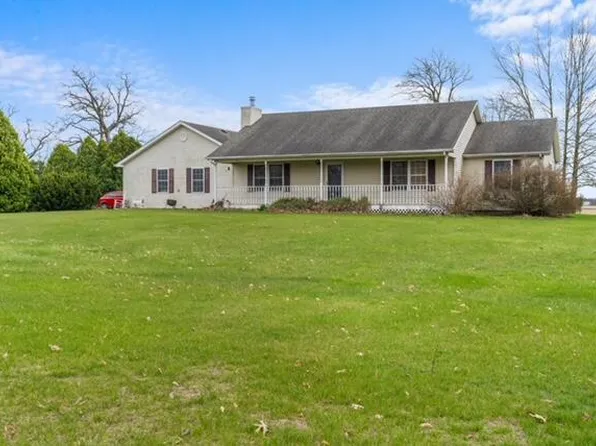 13318 Robin Ln, Wheatfield, IN 46392