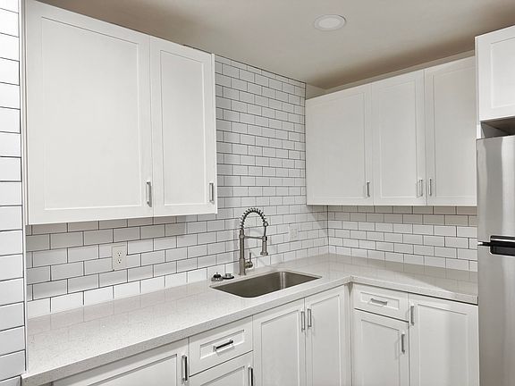 5th image of 7625 N 12th St #8