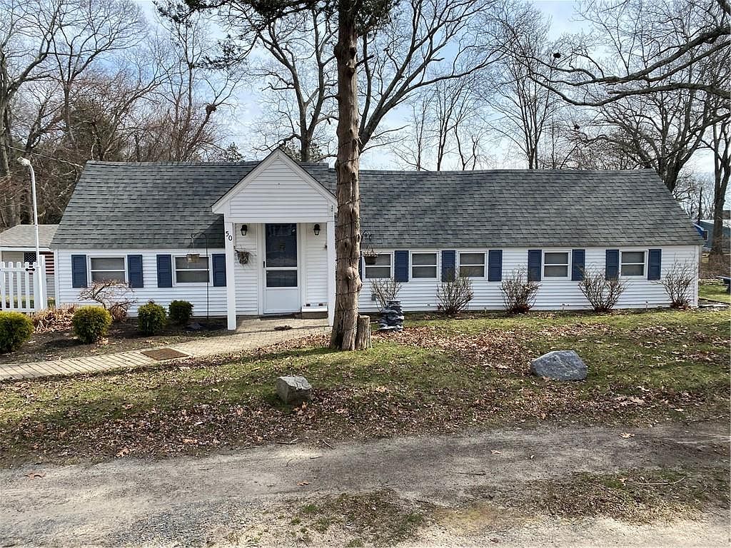 50 W Budlong Rd, Warwick, RI 02886 | MLS #1354835 | Zillow
