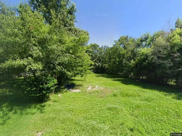 6370 32nd Street, Groves, TX 77619