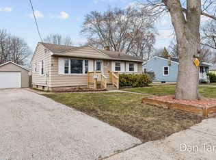 2080 Philo Ave, Muskegon, MI 49441