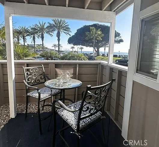 3 bed, 1235 sqft, $6,900 — Photo 4